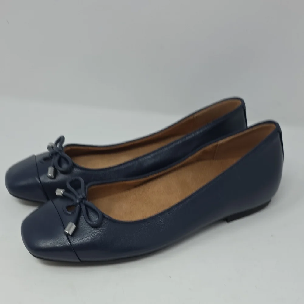 Vionic Klara Navy Blue Leather Flats Size 6.5